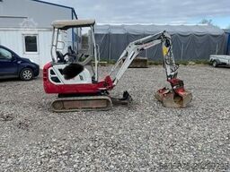 TAKEUCHI TB 216 POWERTILT
