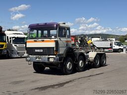 Iveco 300-30 AH 8x4 Hakengerät / Swiss-Vehicle