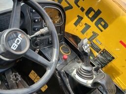JCB 525-60