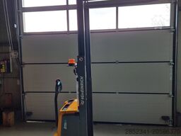 AMEISE, HOCHHUBWAGEN JUNGHEINRICH EJC 110 Li-Ion