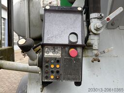MÜLLER-MITTELTAL Liebherr Betonmischer Concrete Auflieger 10 m³