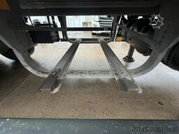 SCHMITZ CARGOBULL SKO 24 * CARRIER MAXIMA 1300 * LIFT * ROLLTOR