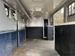 MAN TGL 12.220 4x2 4.Pferdetransporter m. Wohnabteil