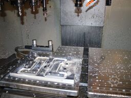 HARDINGE Bridgeport XV710