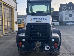 Komatsu WA100M-8