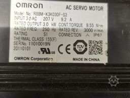 Omron R88M-K3K030F-S2