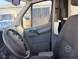 Mercedes-Benz Foodtruck, Imbisswagen, Food Truck mit neuer Küche und Ausstattung