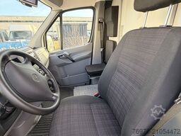 Mercedes-Benz Foodtruck, Imbisswagen, Food Truck mit neuer Küche und Ausstattung