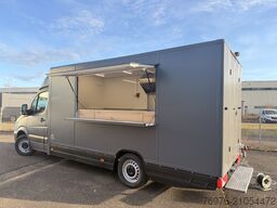 Mercedes-Benz Foodtruck, Imbisswagen, Food Truck mit neuer Küche und Ausstattung