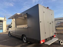 Mercedes-Benz Foodtruck, Imbisswagen, Food Truck mit neuer Küche und Ausstattung