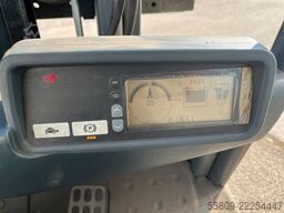 Jungheinrich EFG 218 / 2026 Batterie refurbished/ Neue Reifen/