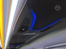 MERCEDES-BENZ 519  Allrad 4 x 4 Lagerfahrzeug Stock 20 Sitzer