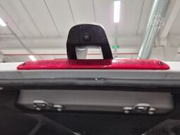 MERCEDES-BENZ 519  Allrad 4 x 4 Lagerfahrzeug Stock 20 Sitzer