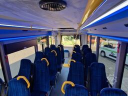 MERCEDES-BENZ Heckniederflur Sprinter 517 / 4 er Bestuhlung