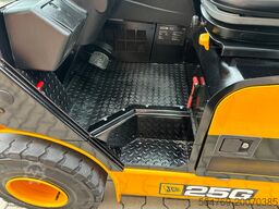 JCB TLT25G /2018 year/ sideshift