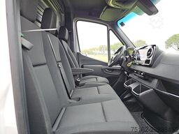 MERCEDES-BENZ SPRINTER 317 L2H2 LED Mbux Navi