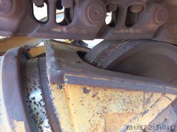 CAT D6R LGP (Abu Dhabi)