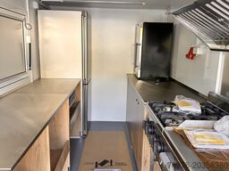 Mercedes-Benz Foodtruck, Imbisswagen, Food Truck mit neuer Küche und Ausstattung