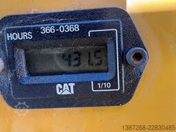 CATERPILLAR CB1.7 / 2019 BJ / 430 Stunden