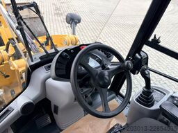 CATERPILLAR 908M Radlader 6,46 Ton