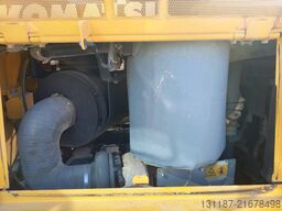 Komatsu D155A-6R (4 pcs available for sale in Abu Dhabi)