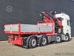 Scania R590 V8 8x2 / HMF 9520 - JIB - WINCH / TRACTOR