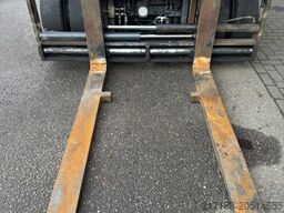 Hyster H7.0FT Sideshift, Vorkenversteller