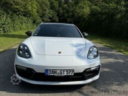 PORSCHE Panamera GTS Sport Turismo