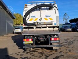 Unimog U400 met Schmidt SK350 veegmachine
