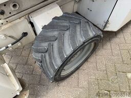 Genie GS3369RT Hoogwerker Schaarhoogwerker Ruwterrein