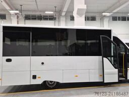 MERCEDES-BENZ 30 Sitzer Schul- Transferbus 519 Lagerfahrzeug