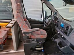 MERCEDES-BENZ 30 Sitzer Schul- Transferbus 519 Lagerfahrzeug