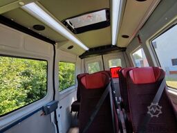 IVECO Daily C35 M1 9 Sitzer sauberes Fahrzeug