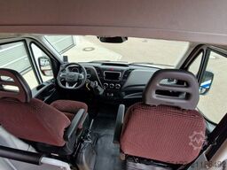 IVECO Daily C35 M1 9 Sitzer sauberes Fahrzeug