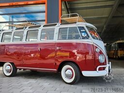 VOLKSWAGEN T 1 Samba mit Safarifenster