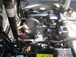 Takeuchi TB 210R - mechan. Schnellwechsler +3 Löffel