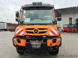 Mercedes-Benz Unimog U 430 mit Leistungshydraulik, EAS