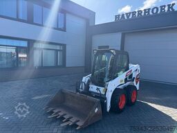 Bobcat S450 Incl.: forks and bucket | Closed cabin | 2...