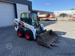 Bobcat S450 Incl.: forks and bucket | Closed cabin | 2...