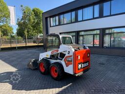 Bobcat S450 Incl.: forks and bucket | Closed cabin | 2...