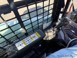 Bobcat S450 Incl.: forks and bucket | Closed cabin | 2...