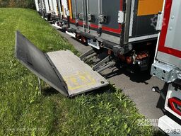 Schmitz Cargobull Reefer Multitemp Taillift