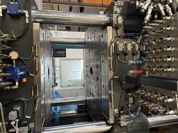 Sumitomi (SHI) Demag Systec 650/1020-2300