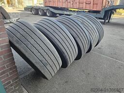 CONTINENTAL | 385/65 R 22.5. Conti Hybrid Ht 3 |on light metal rim.