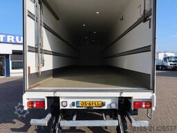 Heiwo TGM 15.290 Trekker + Heiwo city trailer geïsole...