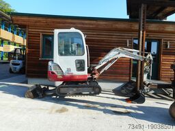 Takeuchi TB 219 mit POWERTILT