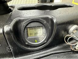 HYSTER S15S