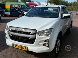 Isuzu D-Max 1.9 Extended Cab LS 4WD 3500KG Trekgewich...