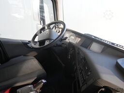 Volvo FH 420 tractor unit