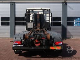 MAN TGX 35.480 8X4-4BL/ MANUAL/ 26T HOOK/ HYVA LIFT/